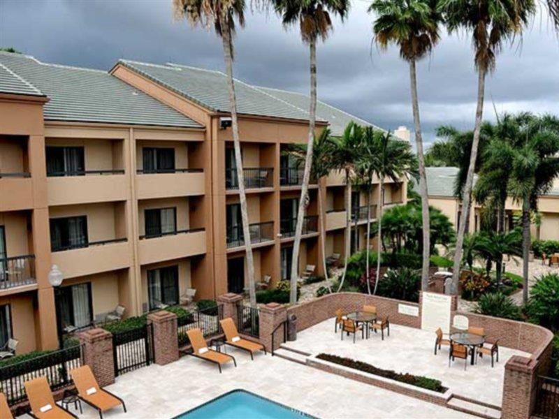 Courtyard By Marriott West Palm Beach Instalações foto